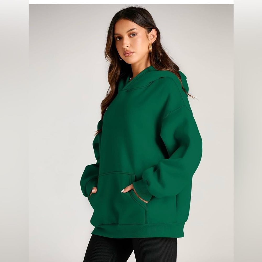 Trendy oversized women’s hooded sweatshirt